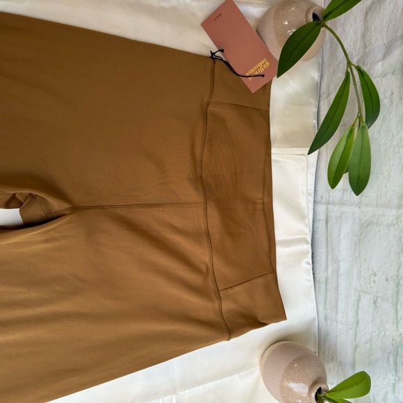 Girlfriend Collective Compressive
High-Rise Legging saddle size XXL New w Tags - Picture 6 of 11